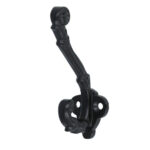 Hoed en jashaak bewerkt klein 82 mm ijzer zwart