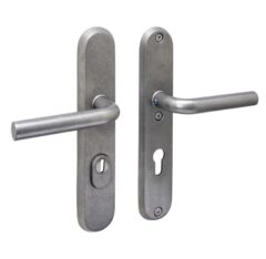 Intersteel SKG3 veiligheidsbeslag ovaal krukkruk Luzern PC72mm met kerntrekbeveiliging rvs getrommeld