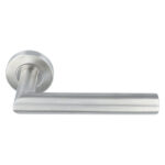 Deurkruk Ellips 90˚ op rond rozet RVS 4