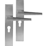 Differnz deurklink Rotterdam op rechthoekig schild PC55 mat chroom