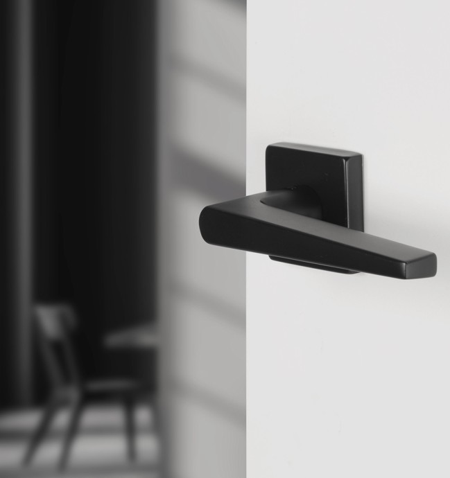 Differnz deurklink Rotterdam op vierkant rozet mat zwart - Afbeelding 4