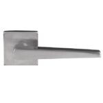 Differnz deurklink Rotterdam op vierkant rozet mat chroom