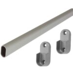 Garderobestang 1.5 meter met dragers ovaal geribbeld zilver