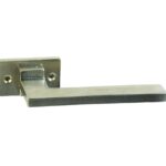 Deurklink Jolie Evoke op rechthoekig rozet oud zilver